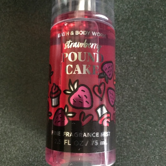 Bath & Body Works Strawberry Pound Cake Fine Fragrance Mist New 2.5 fl oz/75 ml - Picture 3 of 7